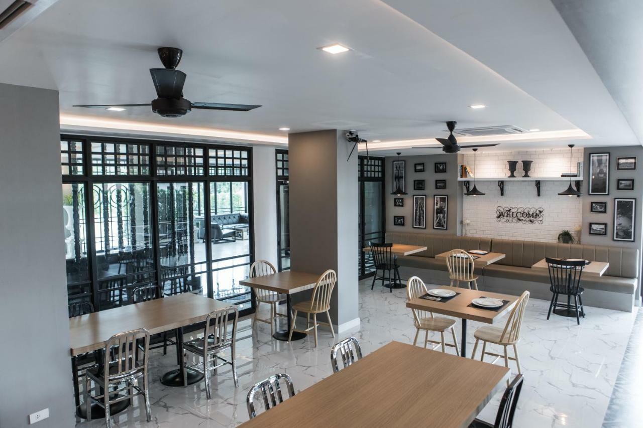 Haus Hotel Udonthani Экстерьер фото