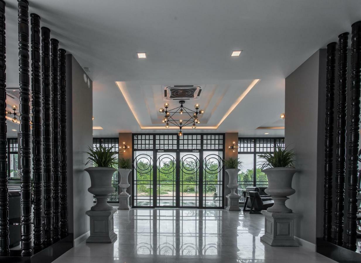 Haus Hotel Udonthani Экстерьер фото